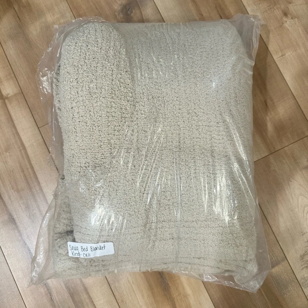SUNDAY CITIZEN Snug Bed King Cozy Cream Blanket - Picture 3 of 7